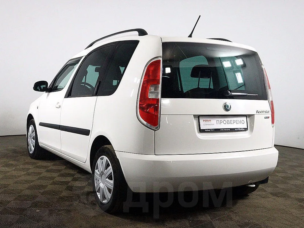 Skoda Roomster 1.6 MT Ambition Image 8